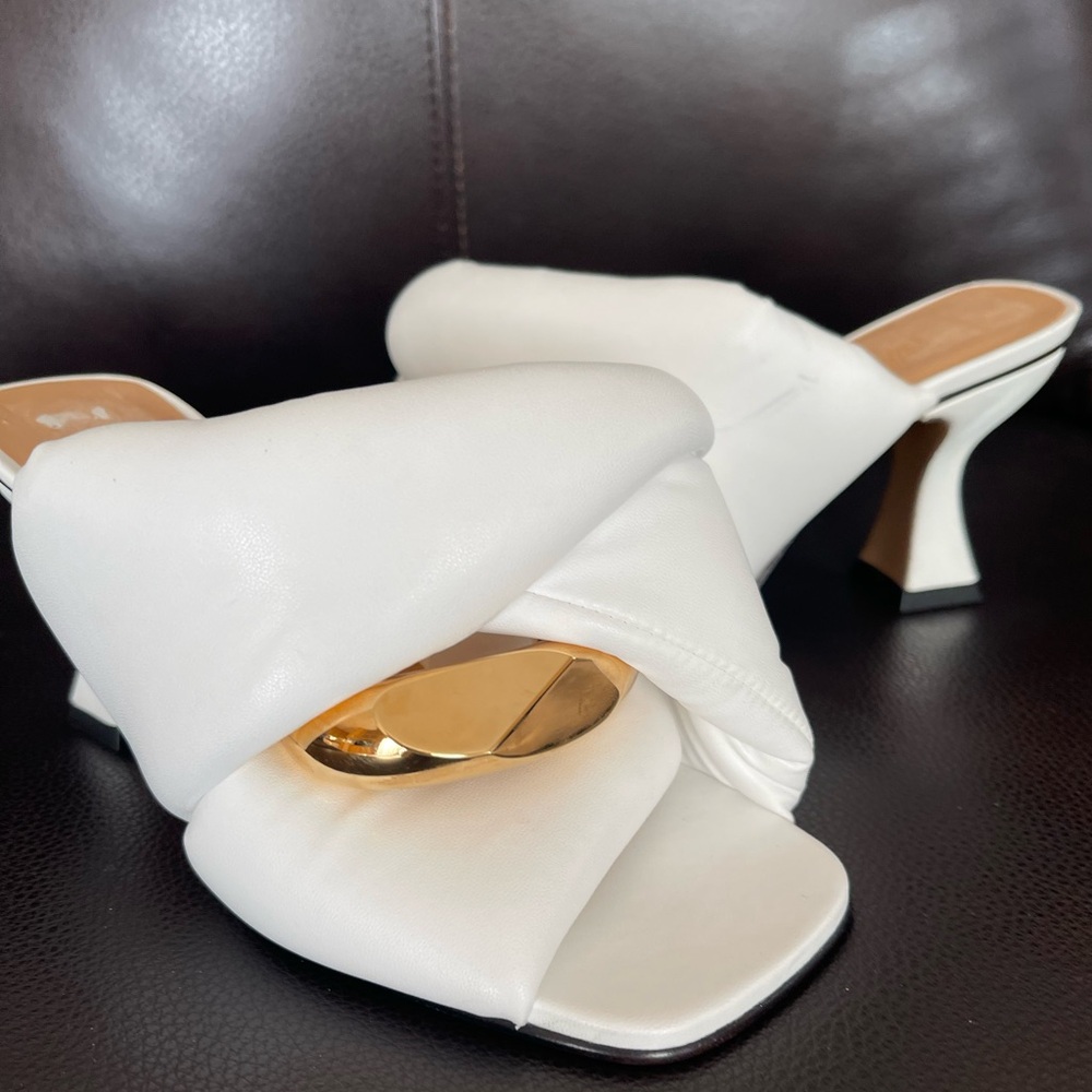 NEW JW Anderson Chain Twist heels Mules